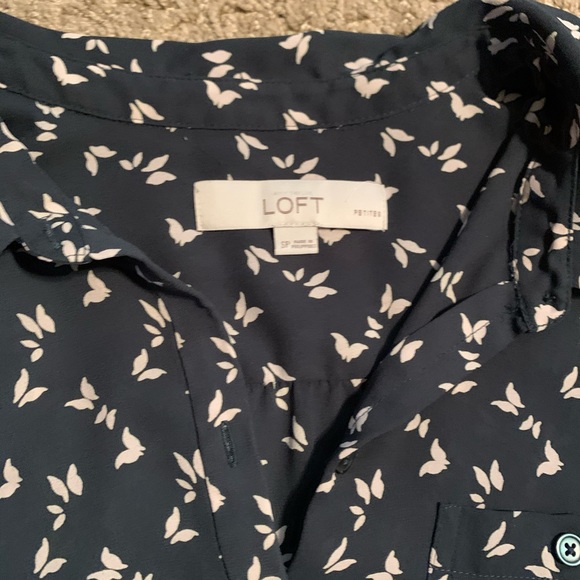 Button down top - Picture 2 of 3